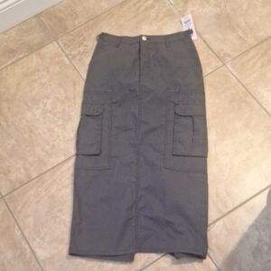 Wild FABLE Gray Cargo Skirt- New XXS